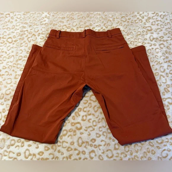 Lululemon athletica Women’s Burgundy 
Size: 30 - Picture 3 of 12